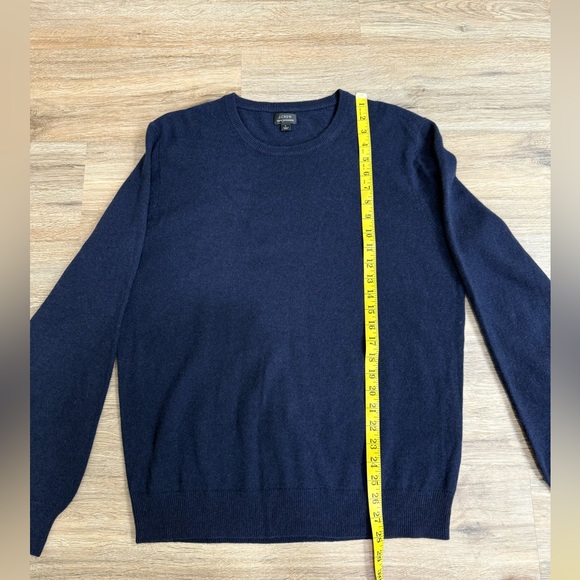 J. Crew Midweight cashmere crewneck sweater Size L Navy Blue - Picture 7 of 8